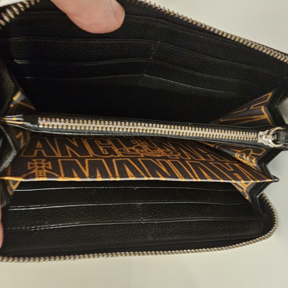 Vivienne Westwood Black Long Wallet - Picture 2 of 5